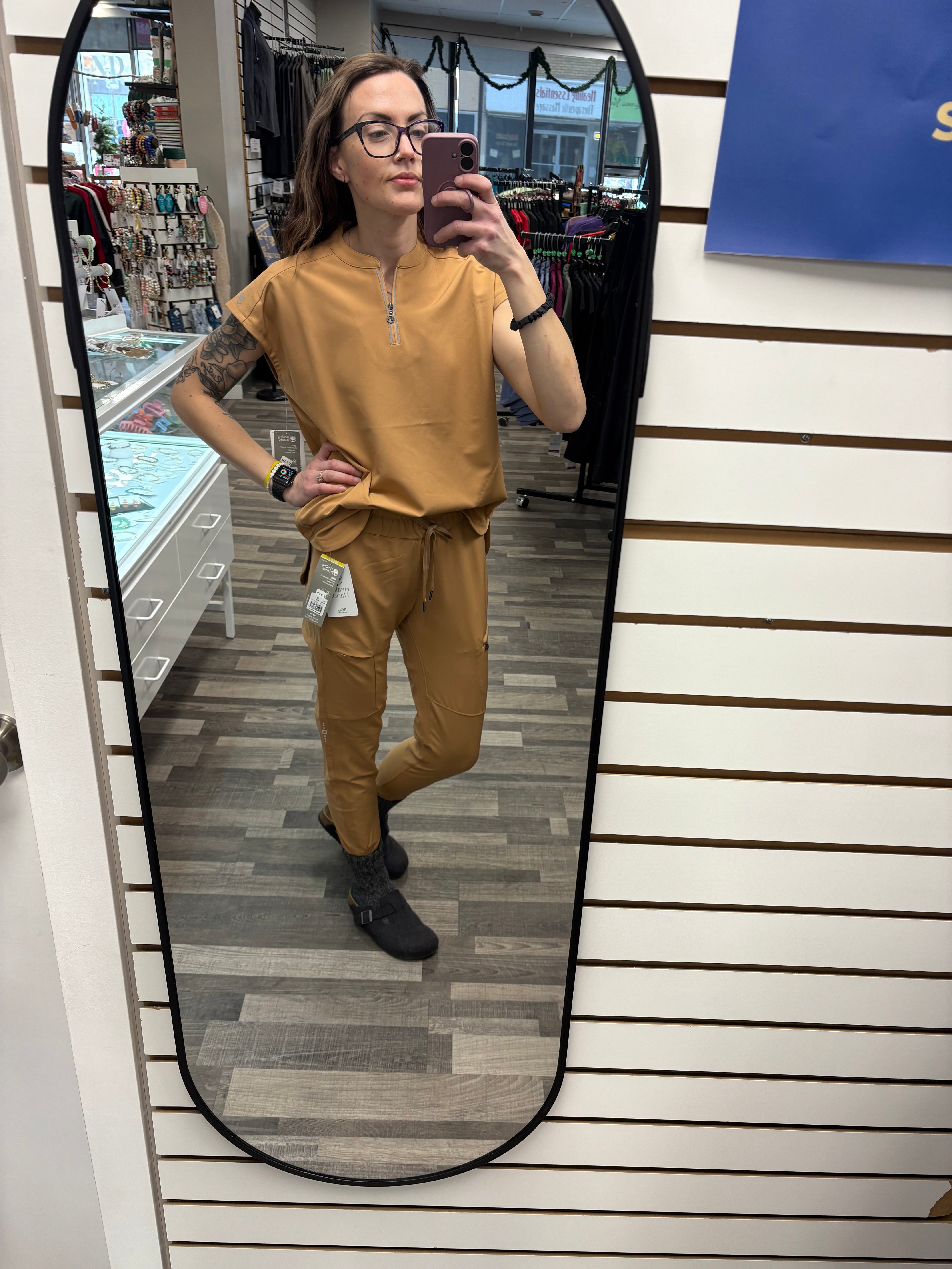 HEALING HANDS SANDY TOP