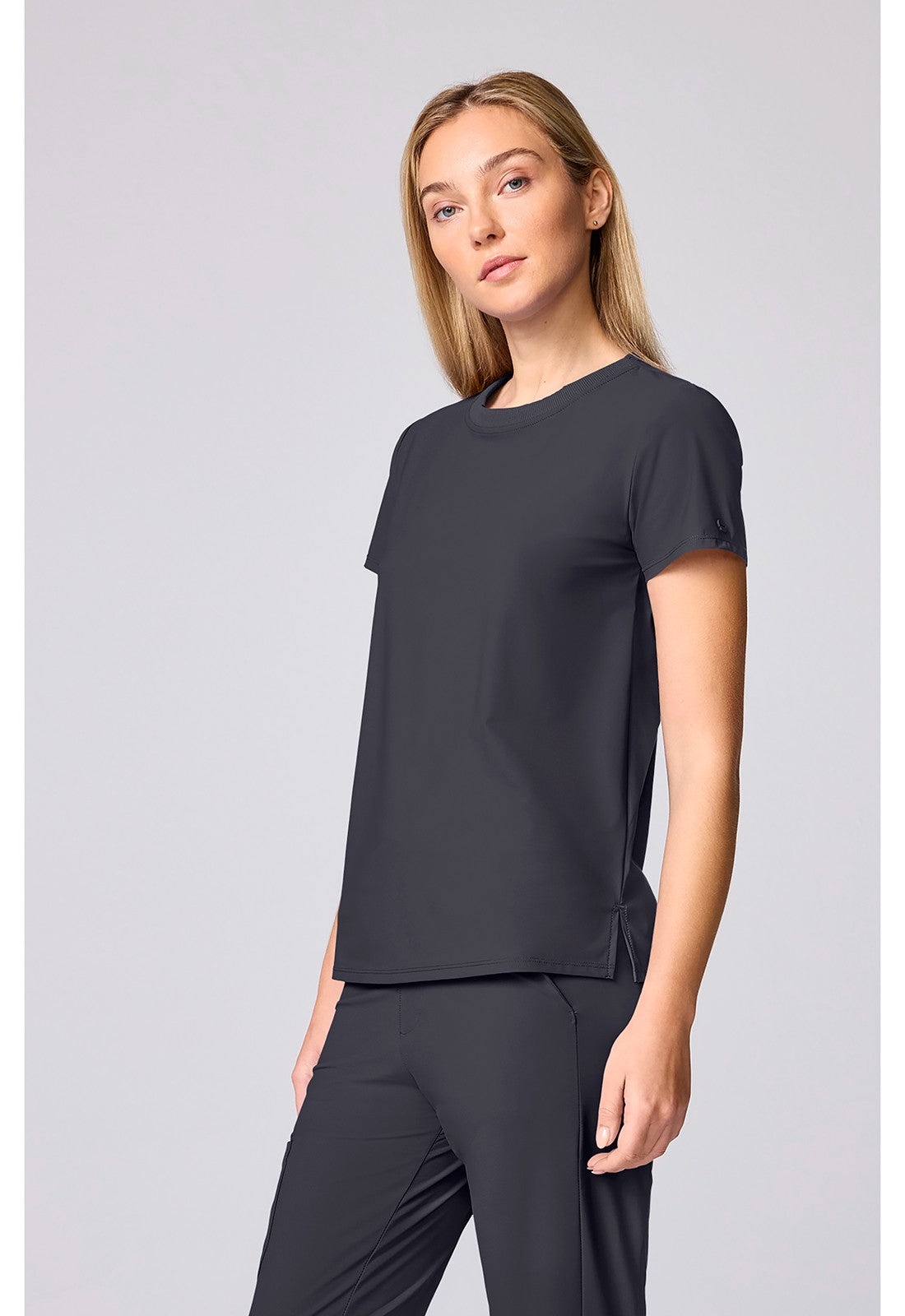 INFINITY PURSUIT CREW NECK TEE